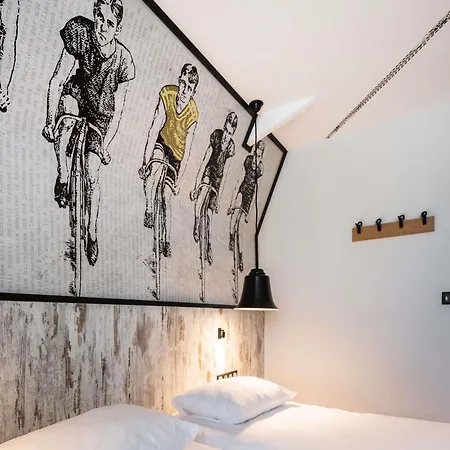 Ibis Styles Dinan Centre Ville Exterior photo